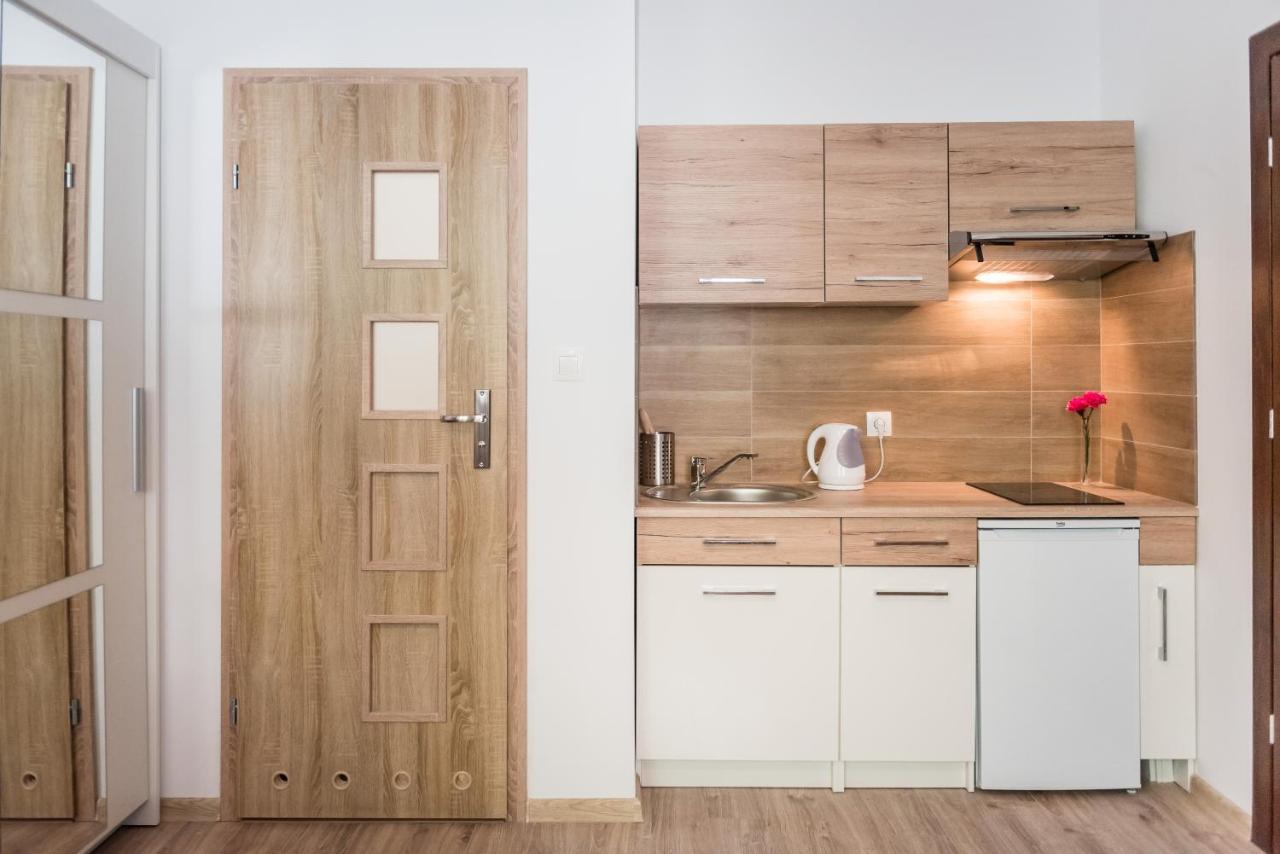 Zelazna Apartment Wawelofts คราคูฟ ภายนอก รูปภาพ